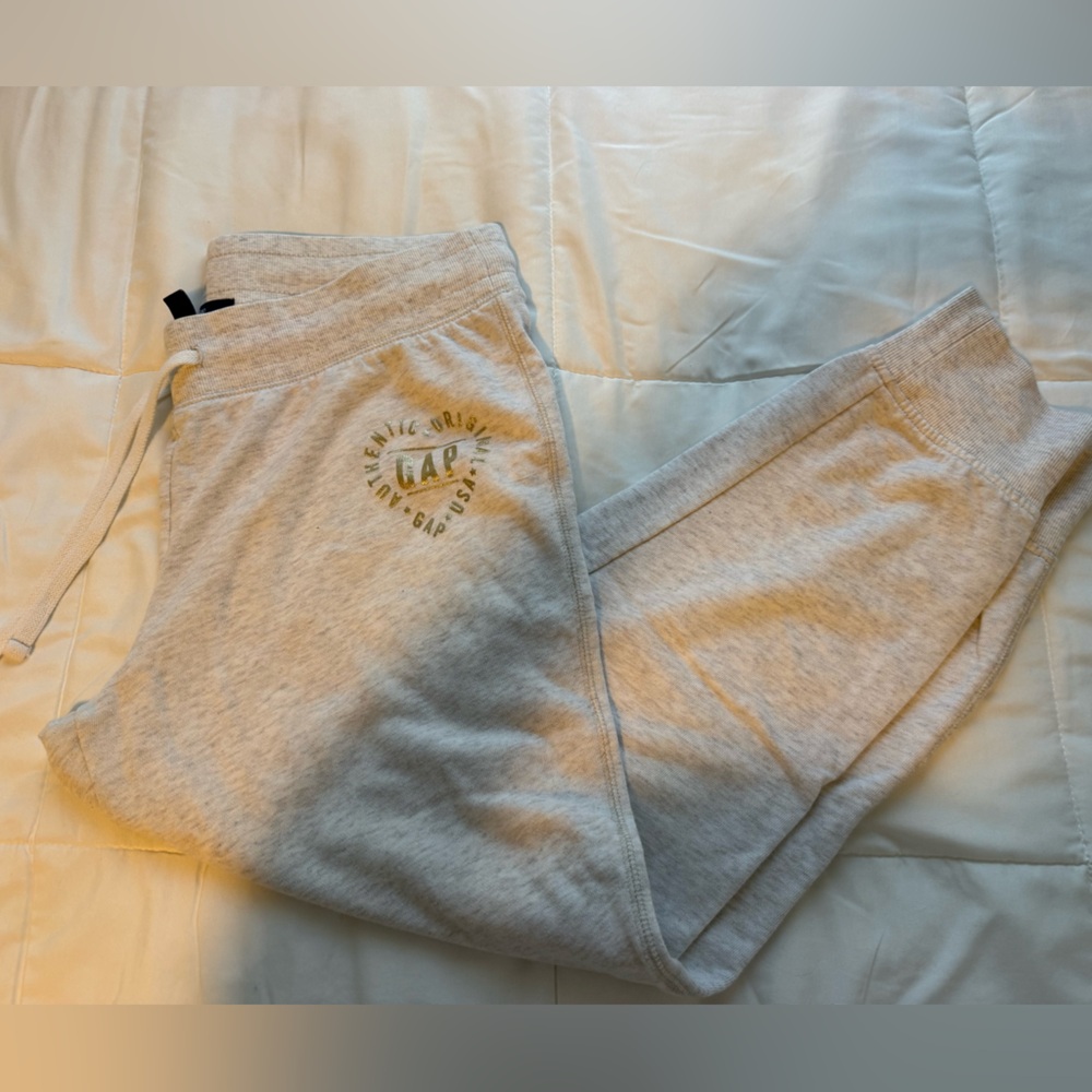 Women’s Gap Oatmeal joggers